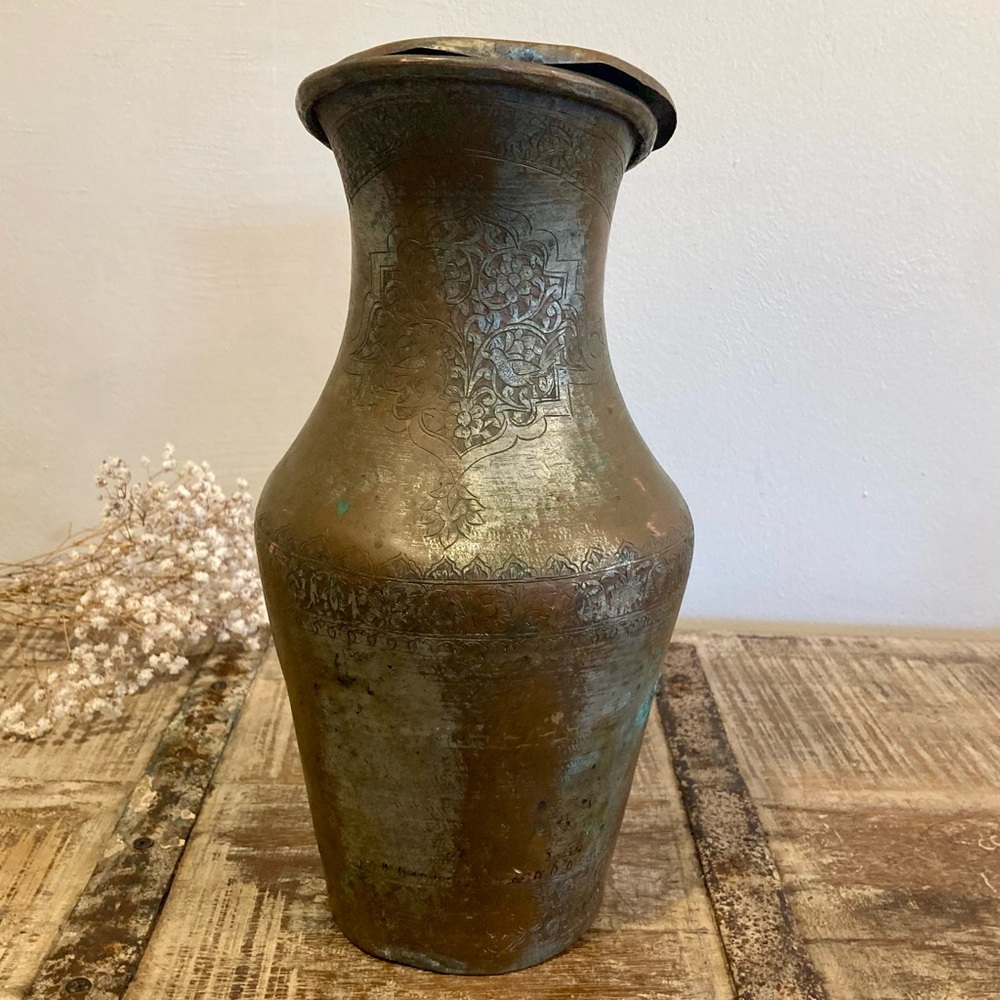 Hand Etched Vintage Metal Pitcher with Lid and Dovetail Joinery Middle Eastern - Picture 3 of 17